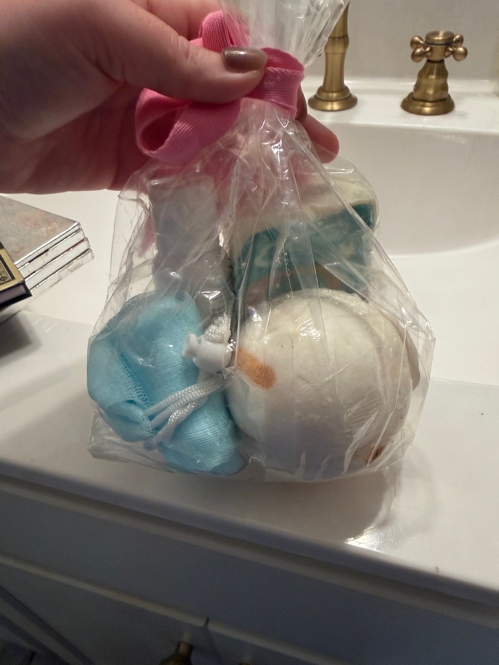 Buff City Narcissist Bath & Body Gift Set - Picture 2 of 3